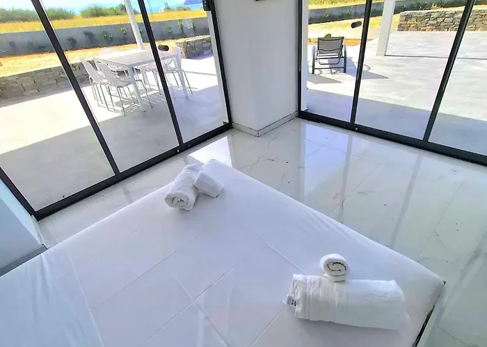 Paros Molos Modern Brand New 3-room 50m From